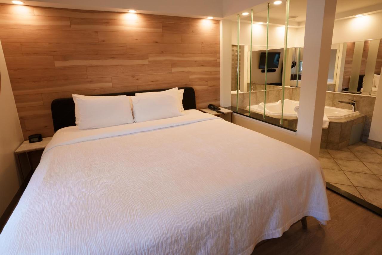 Hotel Le Rivage Rosemere ภายนอก รูปภาพ